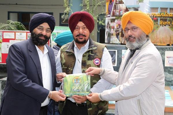 Former student Kanwarpal Singh visited PAU