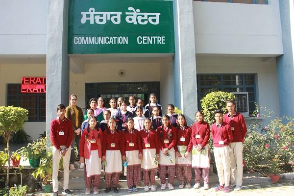 Government school students did P.A.U. tour of