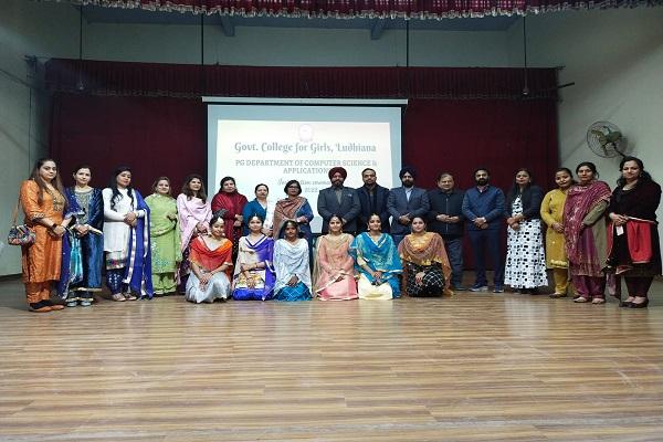 In the government college, the girl students were made aware of cyber crime