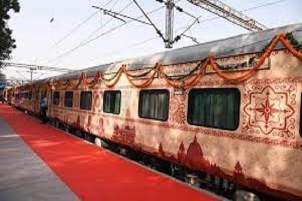 'Bharat Gaurav Tourist Train' will start for the holy places of Sikhism