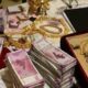 Thieves knocked at the house of a famous doctor in Ludhiana, got away with jewelry and cash worth lakhs.