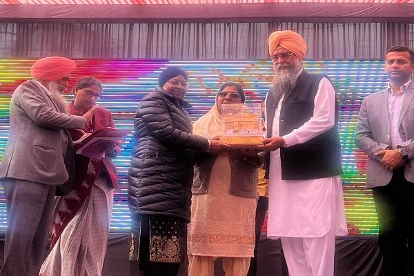 Annual function of Blossoms Convent School, Speaker Kaltar Singh Sandhwan attended