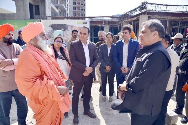 Renowned environmentalist Padma Shri Sant Balbir Singh Seechewal Member of Parliament visited Hampton Homes