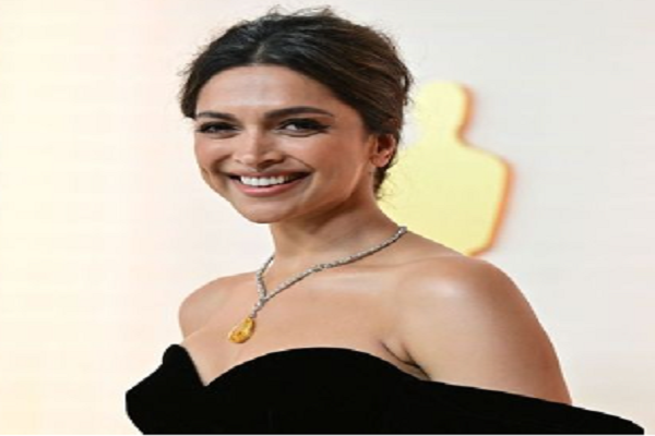 Deepika Padukone won the hearts of people with her black look at the Oscars, the pictures went viral