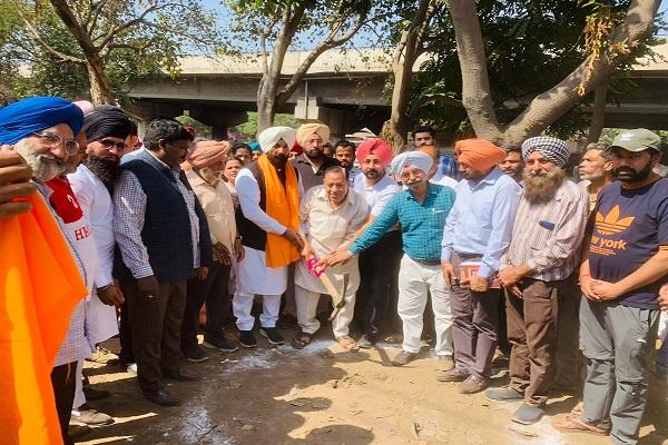 Ward number 41 will beautify the park at a cost of 41 lakh rupees - MLA Sidhu