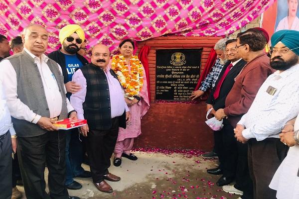 Jaspal Bangar Road and adjacent 10 link roads were inaugurated, 6 new tubewells were also passed.