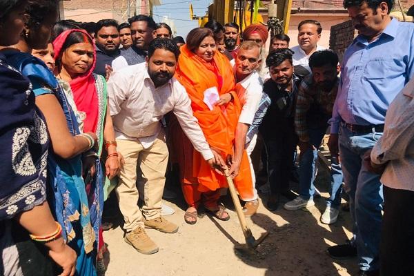 6 new tubewells passed in Halka Dakshina, tubewell of Gagan Nagar was inaugurated