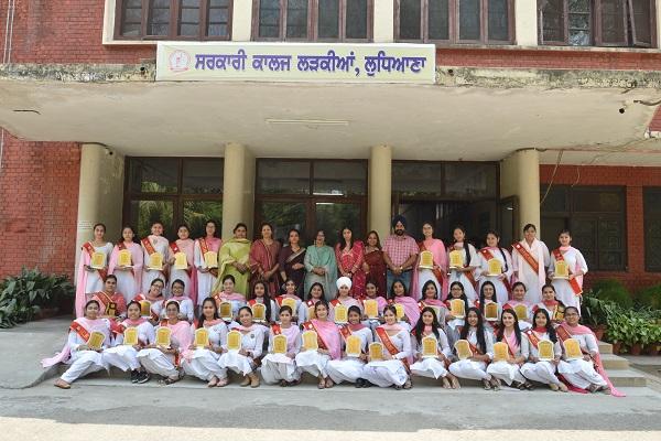 The members of the student council were honored at the government college