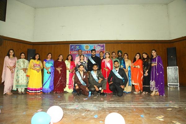 Farewell party 'Rukhsat' organized for students at Kamla Lohtia College