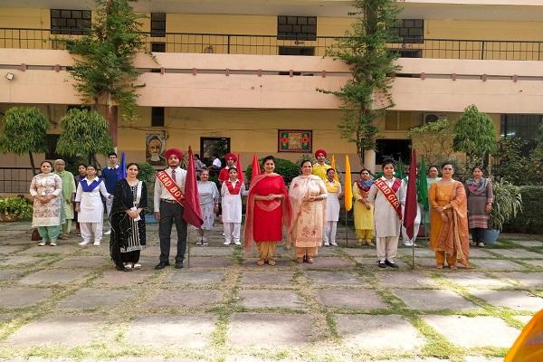 Investment event organized at Sri Guru Harkrishna Public School on Baisakhi