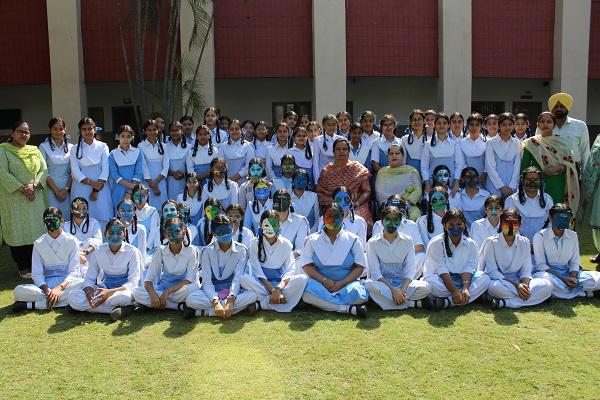 Various activities organized on the occasion of World Earth Day to make students aware