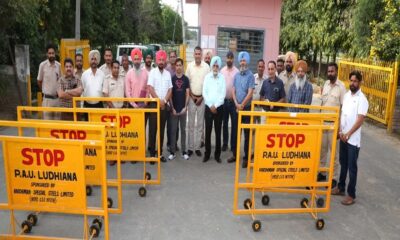 Vardhaman Special Steel presented 10 barricades for traffic planning in PAU
