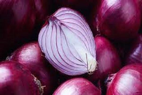 Health benefits of eating raw onion