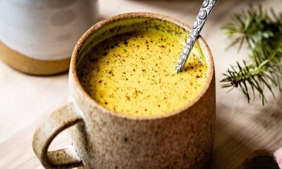 Drink turmeric milk to relieve joint pain!