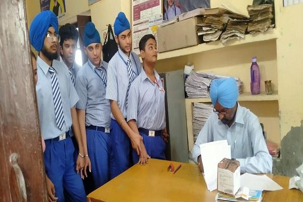 Drishti School organized a visit to the post office for the children