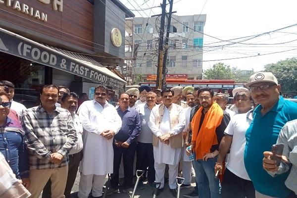 In Ward No. 83, life line pool road construction works started