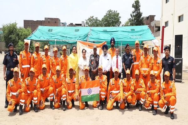 Mock drill conducted by NDRF to avoid natural calamities at Springdale
