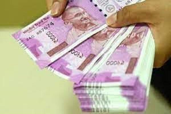 Before depositing the 2000 notes, read this news, otherwise you may receive an income tax notice
