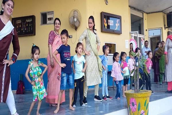 Students enjoyed dance and pool party in the summer camp