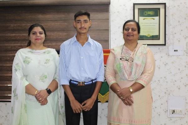 NSPS cricketer Karanveer Singh performed brilliantly in the competitions organized by PCA