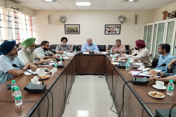 A special meeting was held to consider agroforestry as an alternative to wheat-paddy