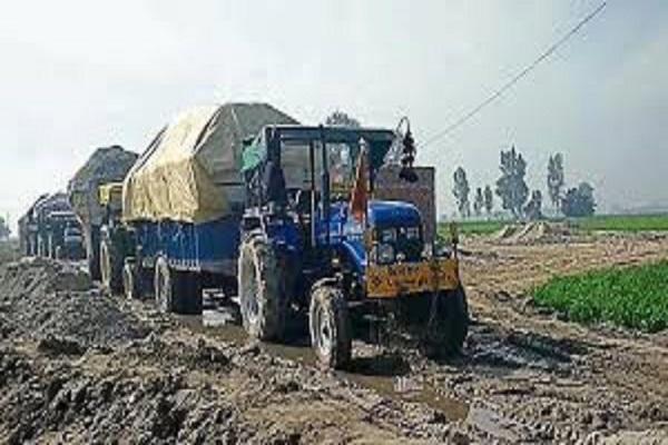 Police party attacked to stop illegal sand mining, two arrested