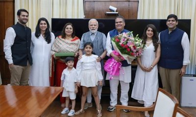 Member of Parliament Arora met the Prime Minister with family members