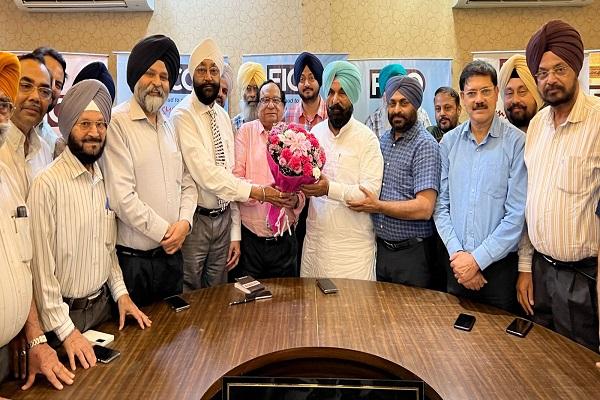 Big relief to MLU industry, industrialists honored MLA Sidhu