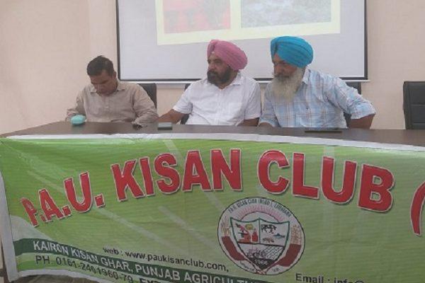 A discussion about saffron crops took place in the monthly meeting of Kisan Club