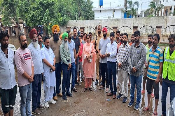 On checking the drainage arrangements of Chhina Halka even during monsoons.