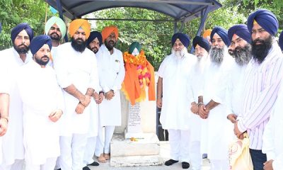 Sukhbir Badal paid tribute to Shaheed Karnail Singh Isru