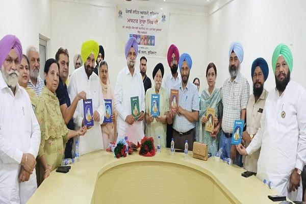 Master Tara Singh's books were saved by printing the golden history-Sukhjinder Randhawa