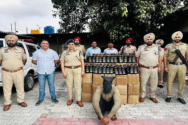 Ludhiana police arrested a smuggler with 75 boxes of English liquor