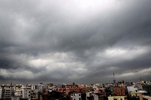 There is a possibility of rain in many districts of Punjab today, the Meteorological Department has issued a yellow alert