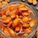 Know what benefits the body gets by eating soaked almonds