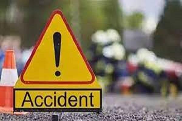 A woman who was going to tie a rakhi to her brother was hit by a truck, her body was broken