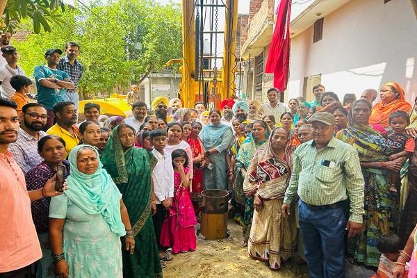 Inauguration of drinking water tube well in Ward No: 34 by MLA Chhina