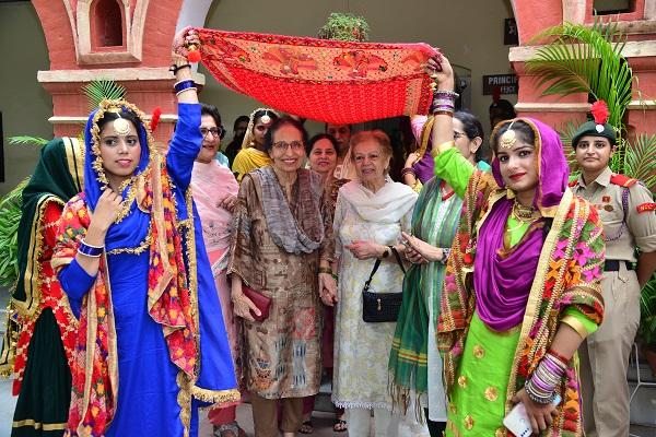 At Khalsa College for Women, the 'Raunak Dhiyan Di' fair was a memorable one