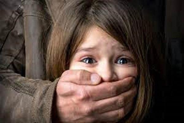 After abducting her own child, she demanded a ransom of two crores from her husband