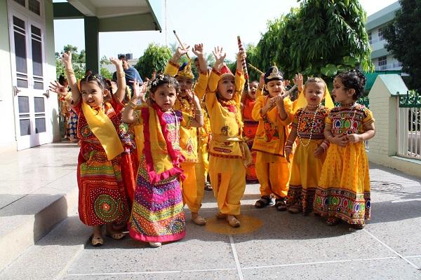 Janmashtami festival was celebrated in Guru Nanak International School