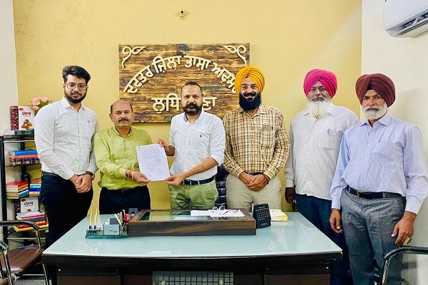 Meeting with Board of Trade Ludhiana regarding conducting boards of commercial establishments in Punjabi