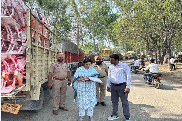 RTA Challan of 30 different vehicles during the unexpected checking