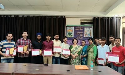 Hindi Week organized on the occasion of Hindi Divas in Arya College ends