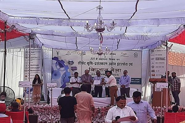 Agricultural entrepreneurs won two awards at SIFT's Kisan Mela