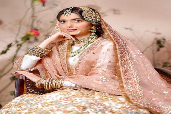 Singer Nimrat Khaira will play the role of Maharani Jind Kaur in the historical film, watch the first look