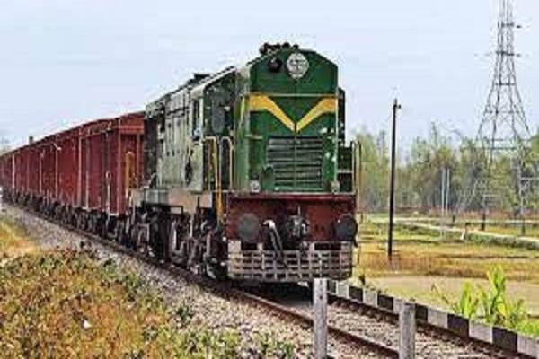 Derailed goods carriages near Mullanpur station near Ludhiana